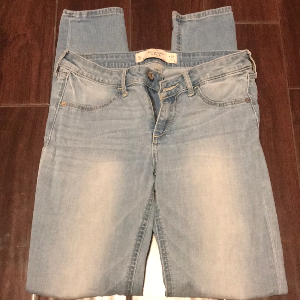 Abercrombie and fitch jeans size 6 long
